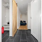 Modern And Cozy Near And Transport Apartmán *