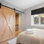 Modern And Cozy Near And Transport * Bergen
