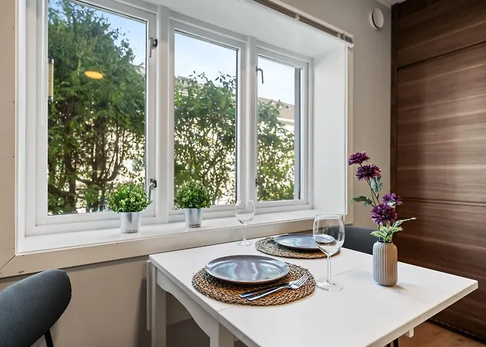 Modern And Cozy Near And Transport 公寓 *