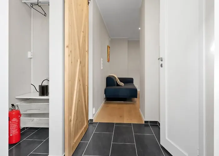 Modern And Cozy Near And Transport 公寓 *