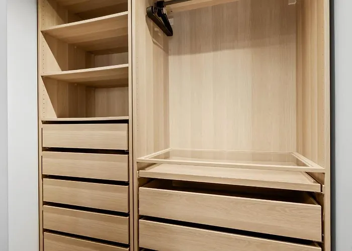 Modern And Cozy Near And Transport *